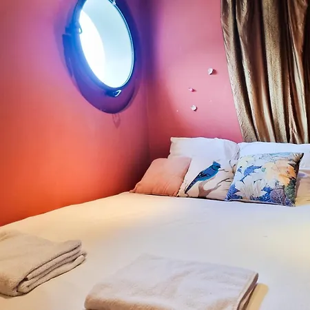 Exigehome-large Houseboat With Rooftop&spa Near Paris-céline Dion Saint-Cloud